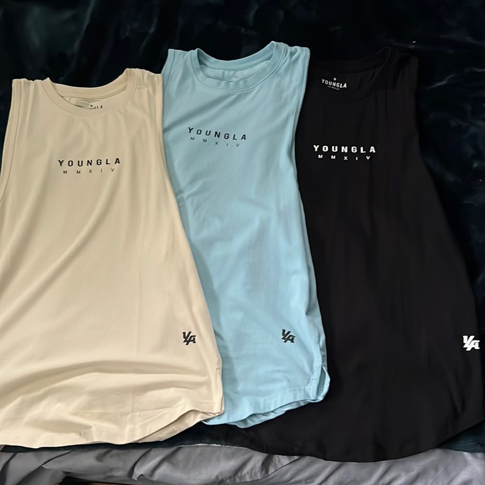 *Lot of 3* Youngla elemental tanks size medium